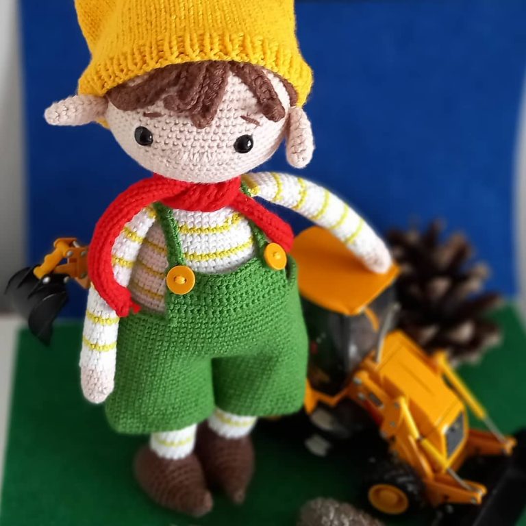 Amigurumi Mini Elf Free Crochet Pattern – Amigurumi