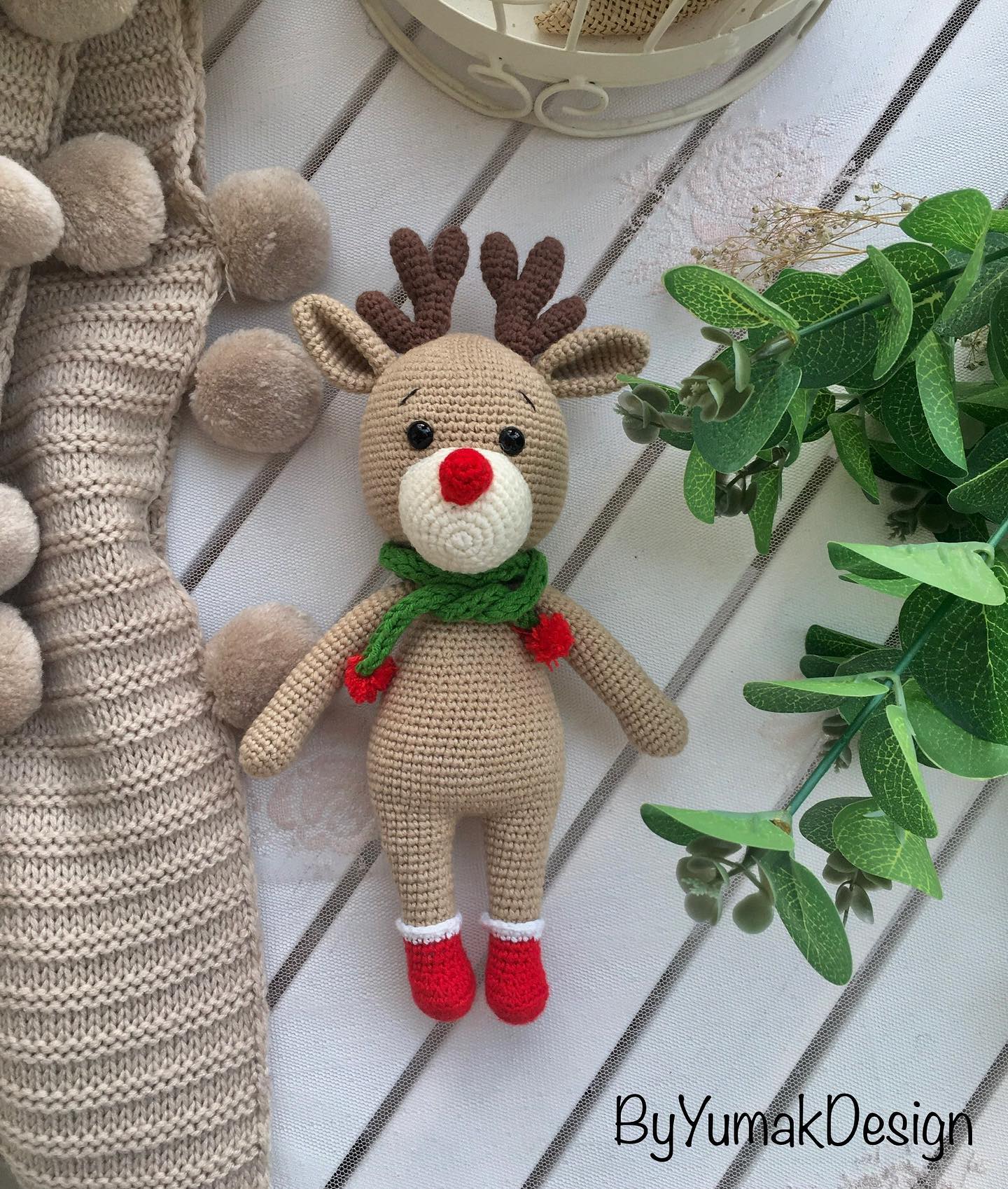 Cute Christmas Reindeer Free Pattern – Amigurumi