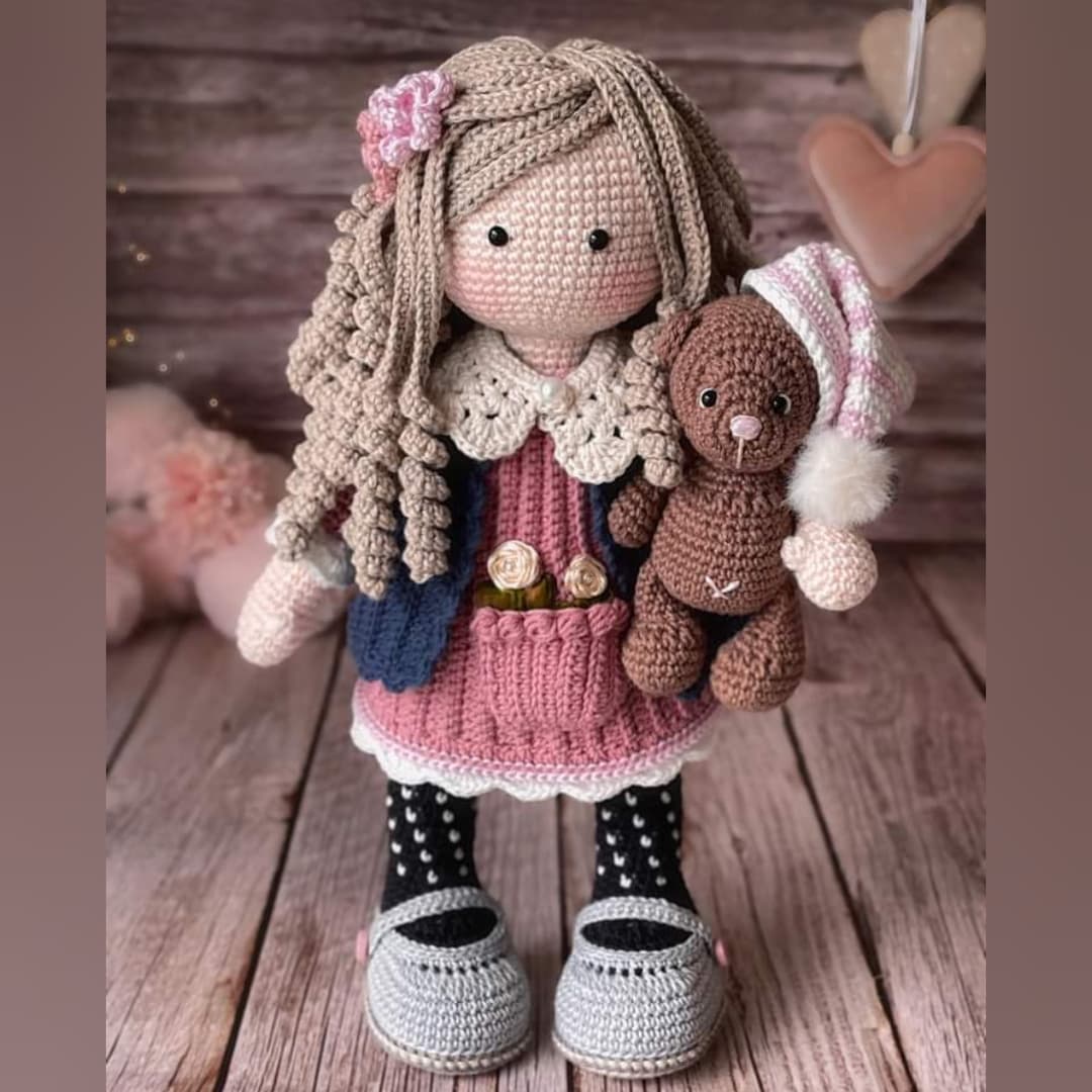 Cute Girl Amigurumi Free Pattern – Amigurumi