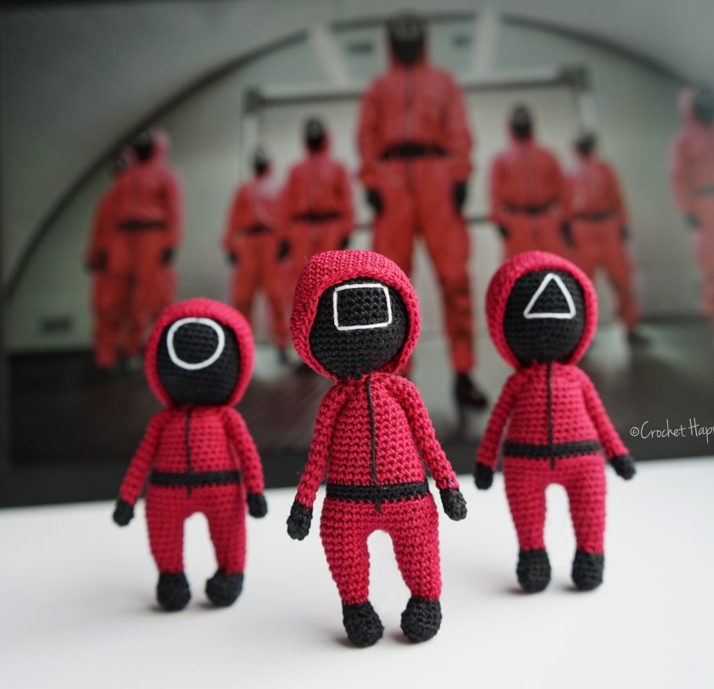 Squid Game Pink Amigurumi Soldiers Free Crochet Pattern – Amigurumi