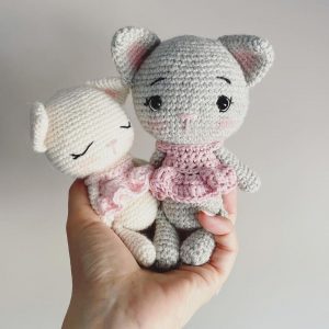 Crochet Hello Kitty Keychain Amigurumi Free Pattern – Amigurumi